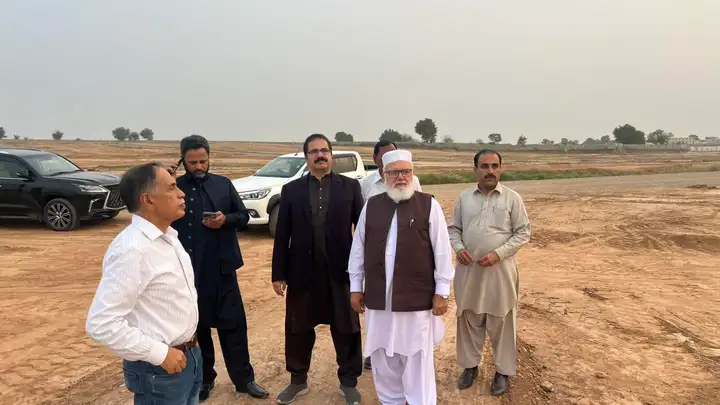 Chairman Madinatul Ilm Visits Qurtaba City Site to Review Development Progress