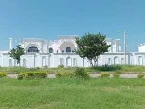Alhamdulillah! The construction of Qurtaba House has been successfully completed. Mr. Liaqat Baloch, Chairman of Madinat-ul-Ilm, paid a special visit and reviewed the completion of this landmark project. Qurtaba